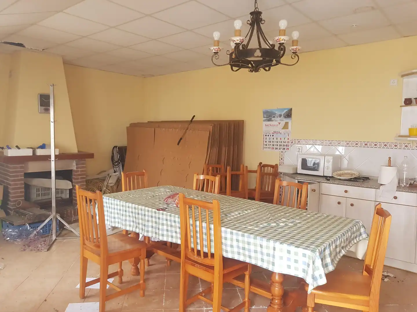 Esszimmer von Fabrikhallen zur Miete in Quintana Redonda