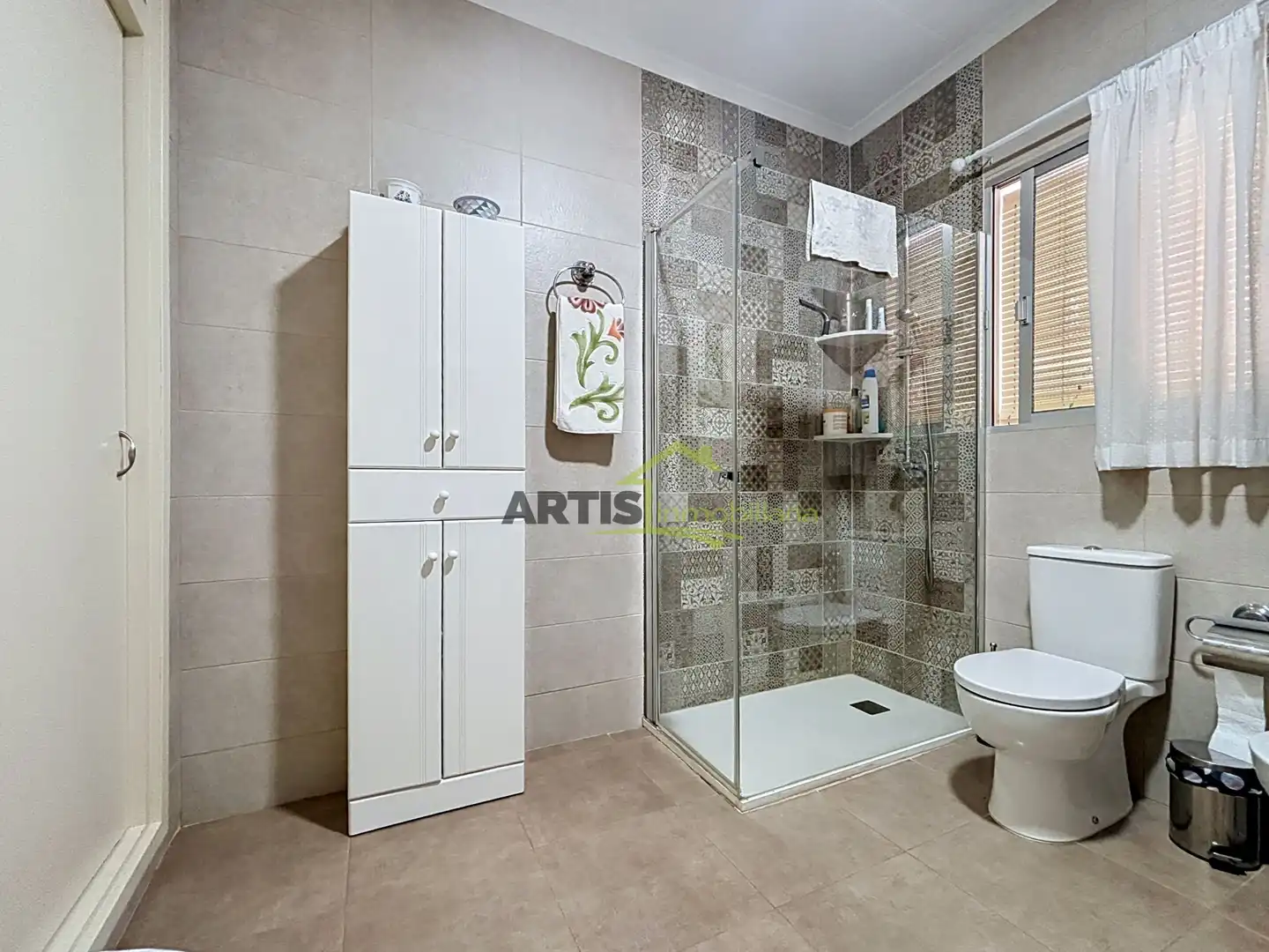 Baño de Casa o chalet en venta en Puente Genil con Aire acondicionado, Terraza y Trastero