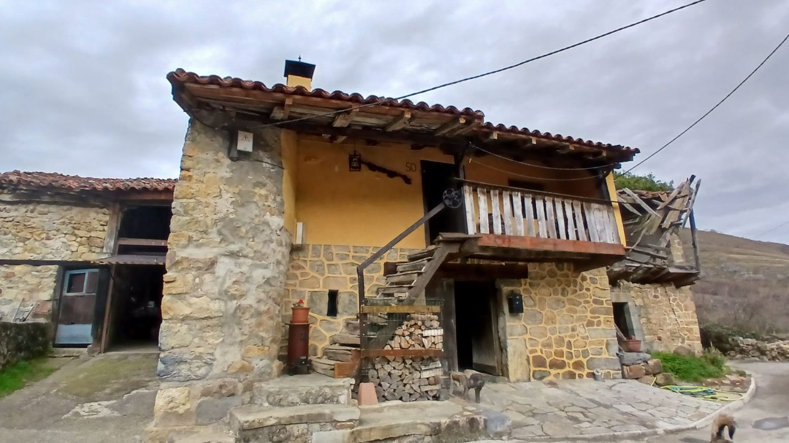 Exterior view of Single-family semi-detached for sale in Tudanca  with Parquet flooring