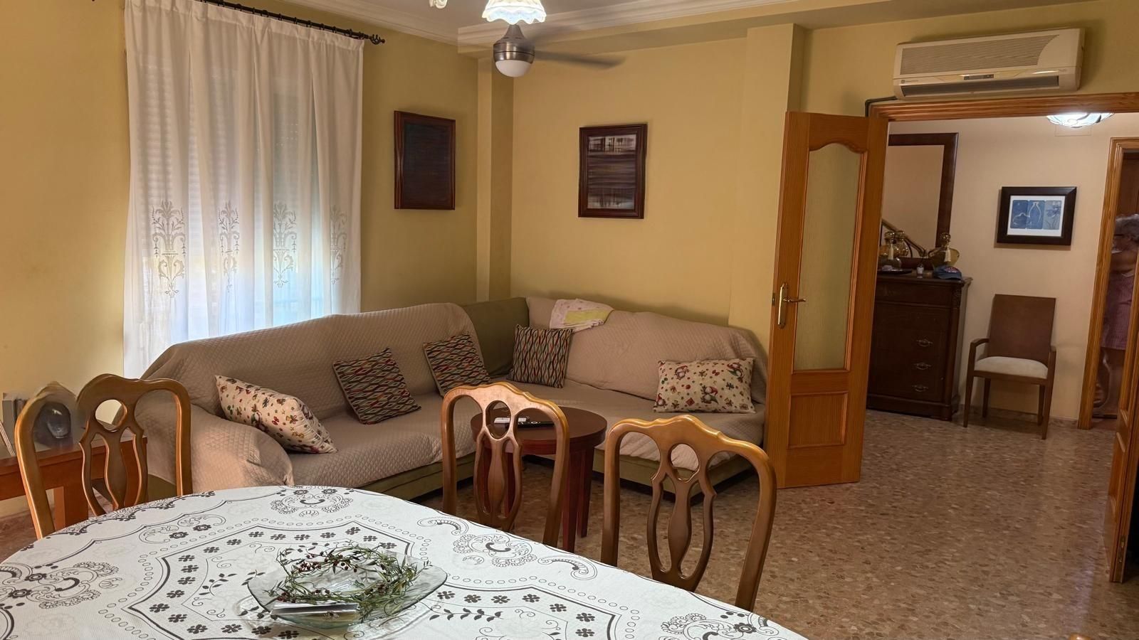 Living room of Single-family semi-detached for sale in Carlet  with Air Conditioner, Terrace and Balcony