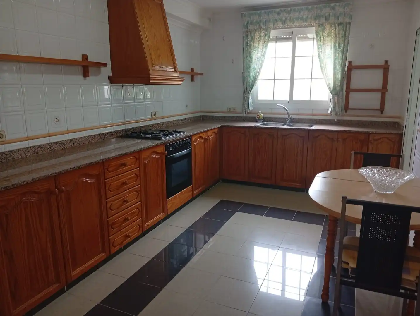 Cuina de Casa o xalet en venda en Oropesa del Mar / Orpesa amb Jardí privat, Terrassa i Traster
