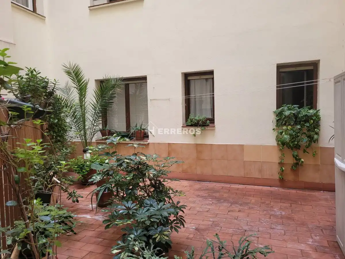 Terrassa de Apartament en venda en  Logroño amb Calefacció, Parquet i Terrassa
