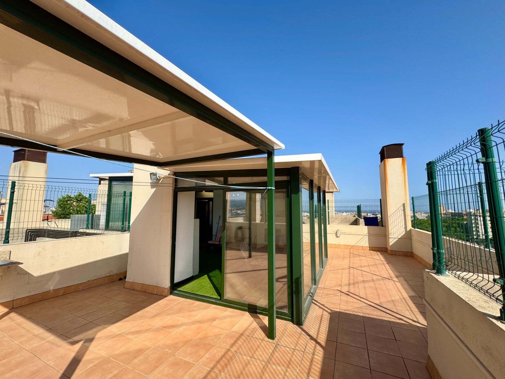 Terrassa de Àtic en venda en  Palma de Mallorca amb Aire condicionat, Calefacció i Jardí privat