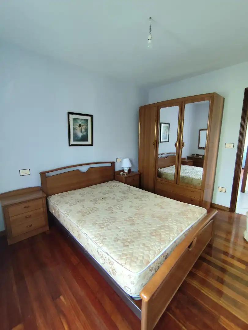 Dormitori de Casa o xalet de lloguer en Palas de Rei amb Calefacció, Moblat i Forn