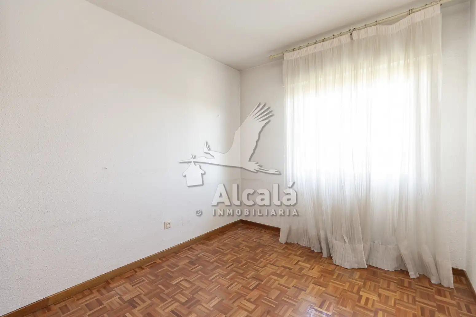 Habitación de Piso en venta en Alcalá de Henares con Calefacción, Parquet y Terraza