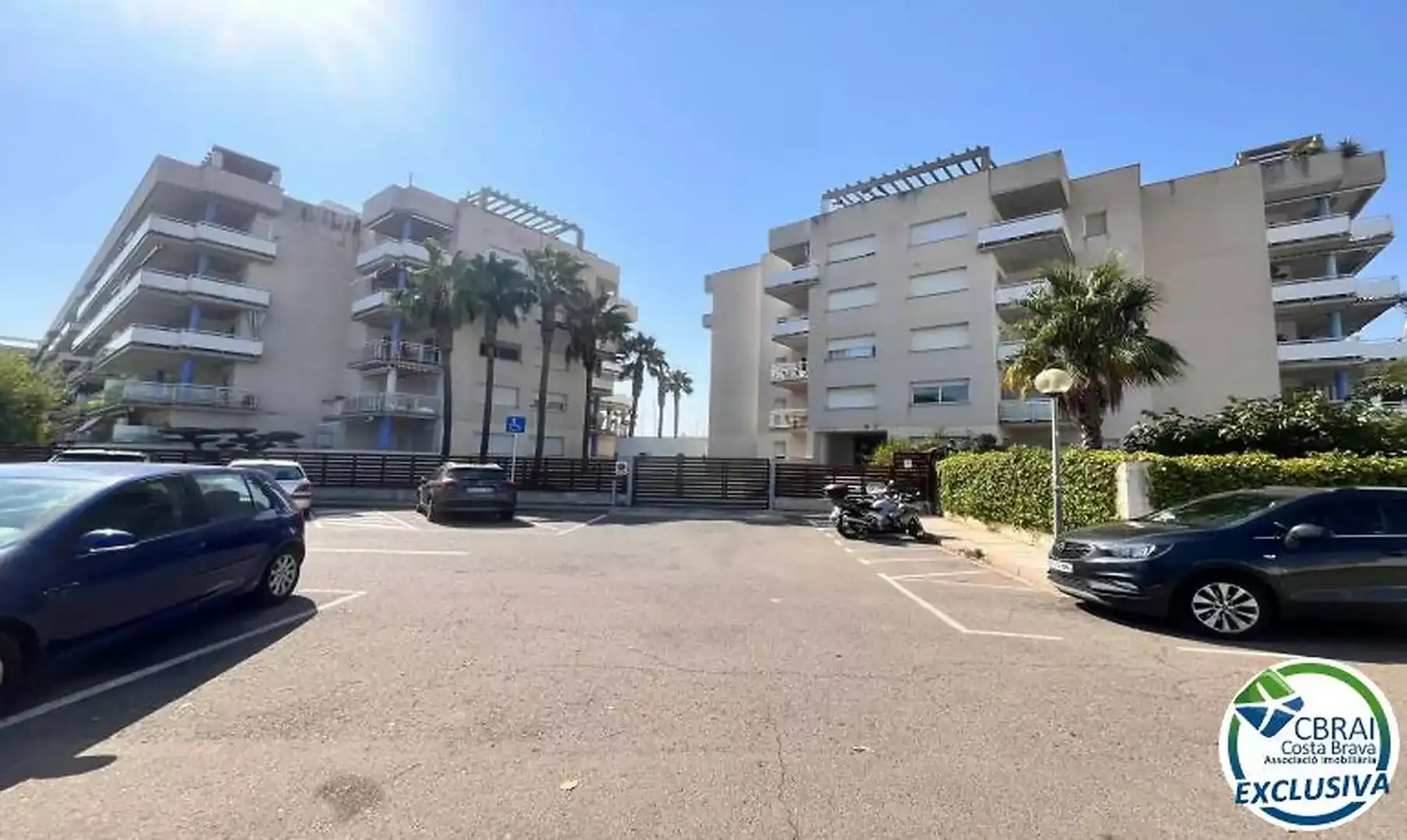 Aparcament de Apartament en venda en Roses amb Aire condicionat, Calefacció i Terrassa
