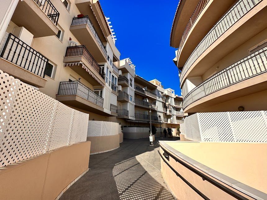 Vista exterior de Apartament de lloguer en Torrox amb Aire condicionat, Calefacció i Terrassa