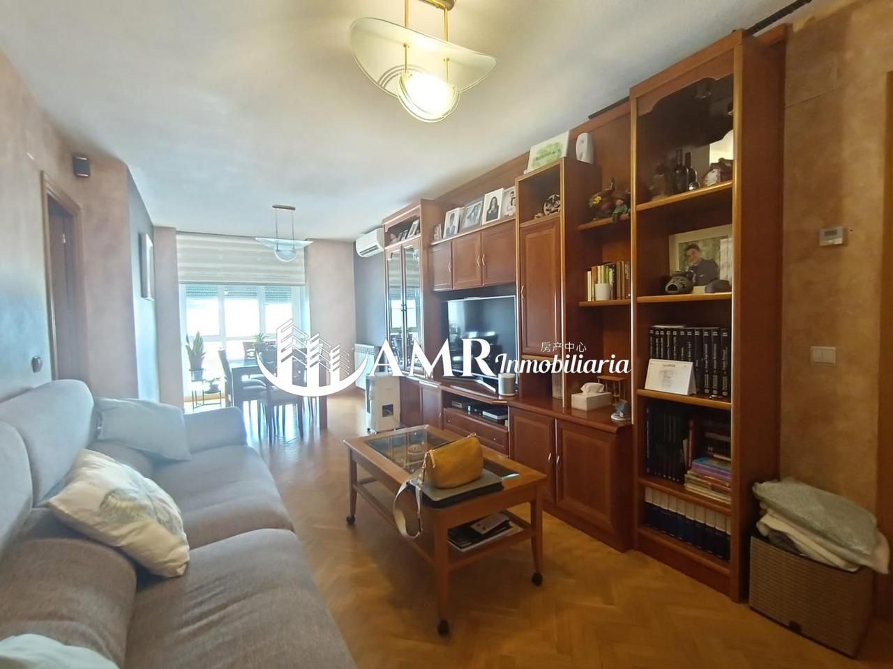 Sala d'estar de Dúplex en venda en Parla amb Aire condicionat, Calefacció i Parquet