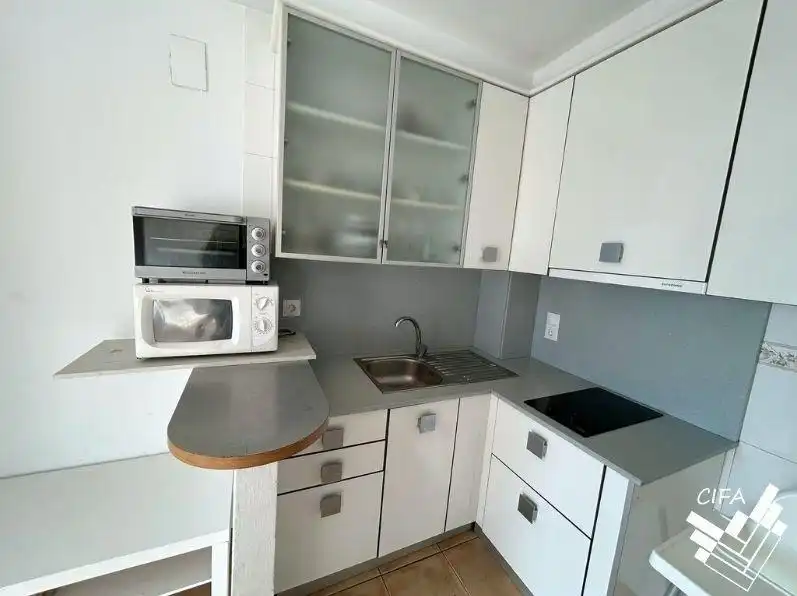 Cuina de Apartament en venda en Vinaròs amb Aire condicionat, Calefacció i Moblat
