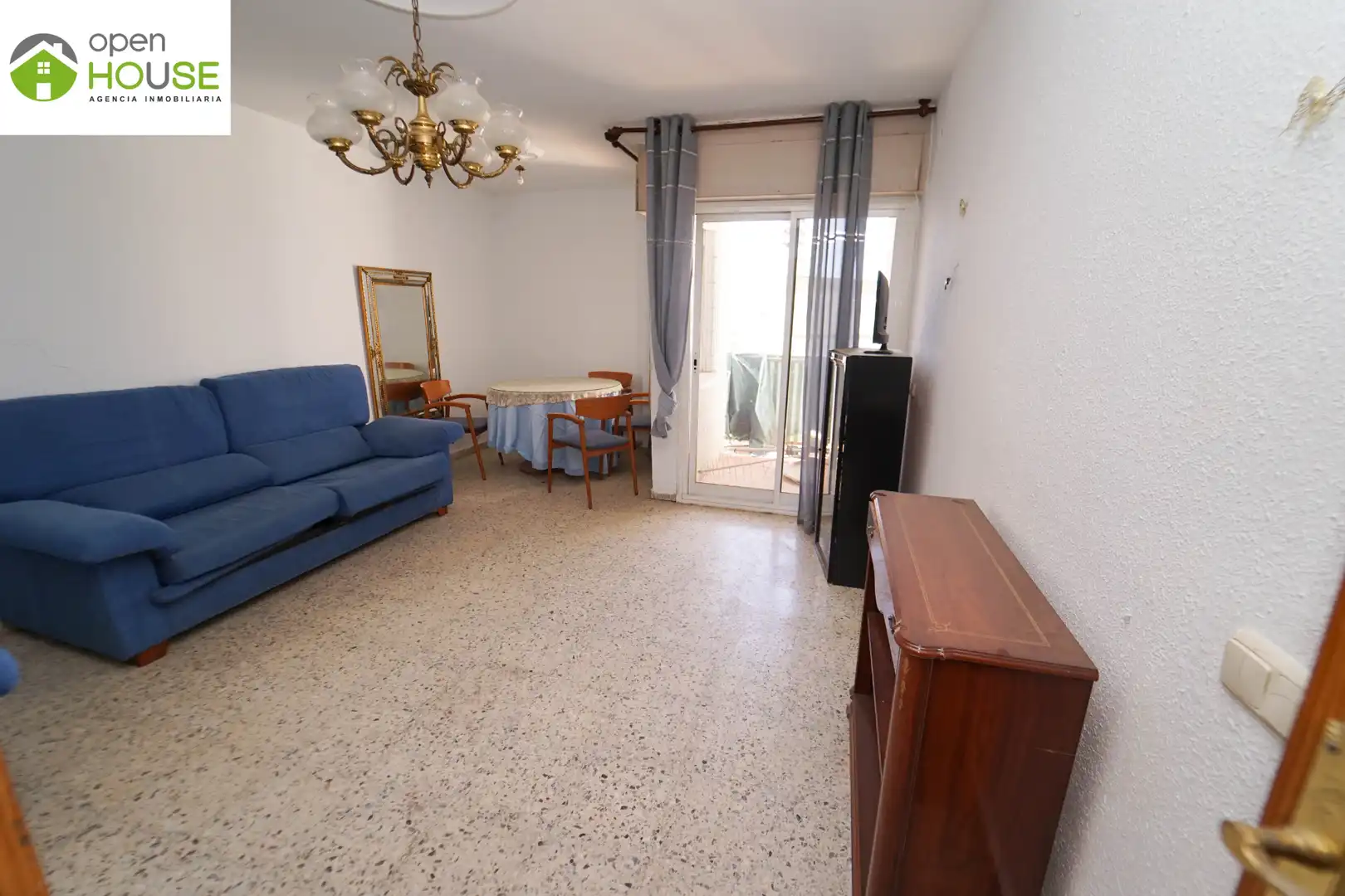 Piso con terraza en venta en Calle Pedro Machuca 31