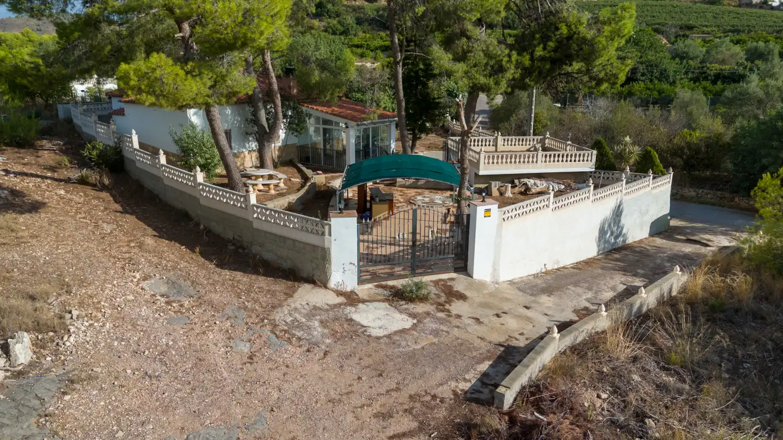 Casa amb jardí en venda a Albalat dels Tarongers - PL POLIGONO  5