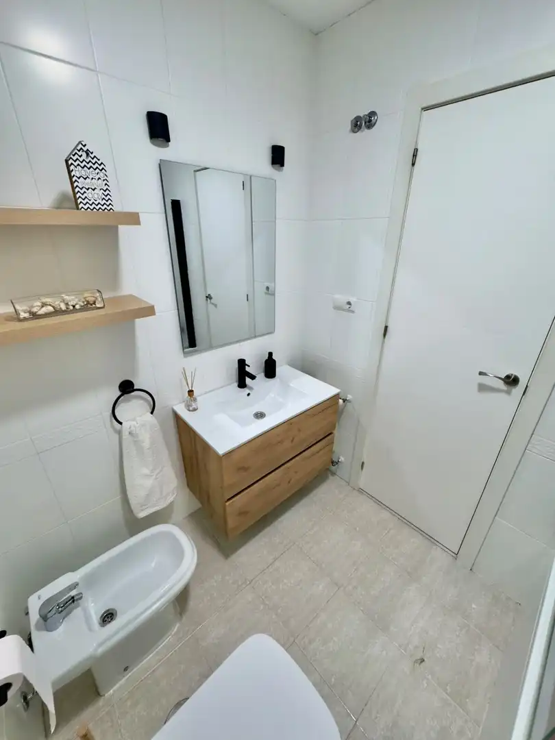 Baño de Piso en venta en Valdepeñas con Aire acondicionado, Calefacción y Balcón