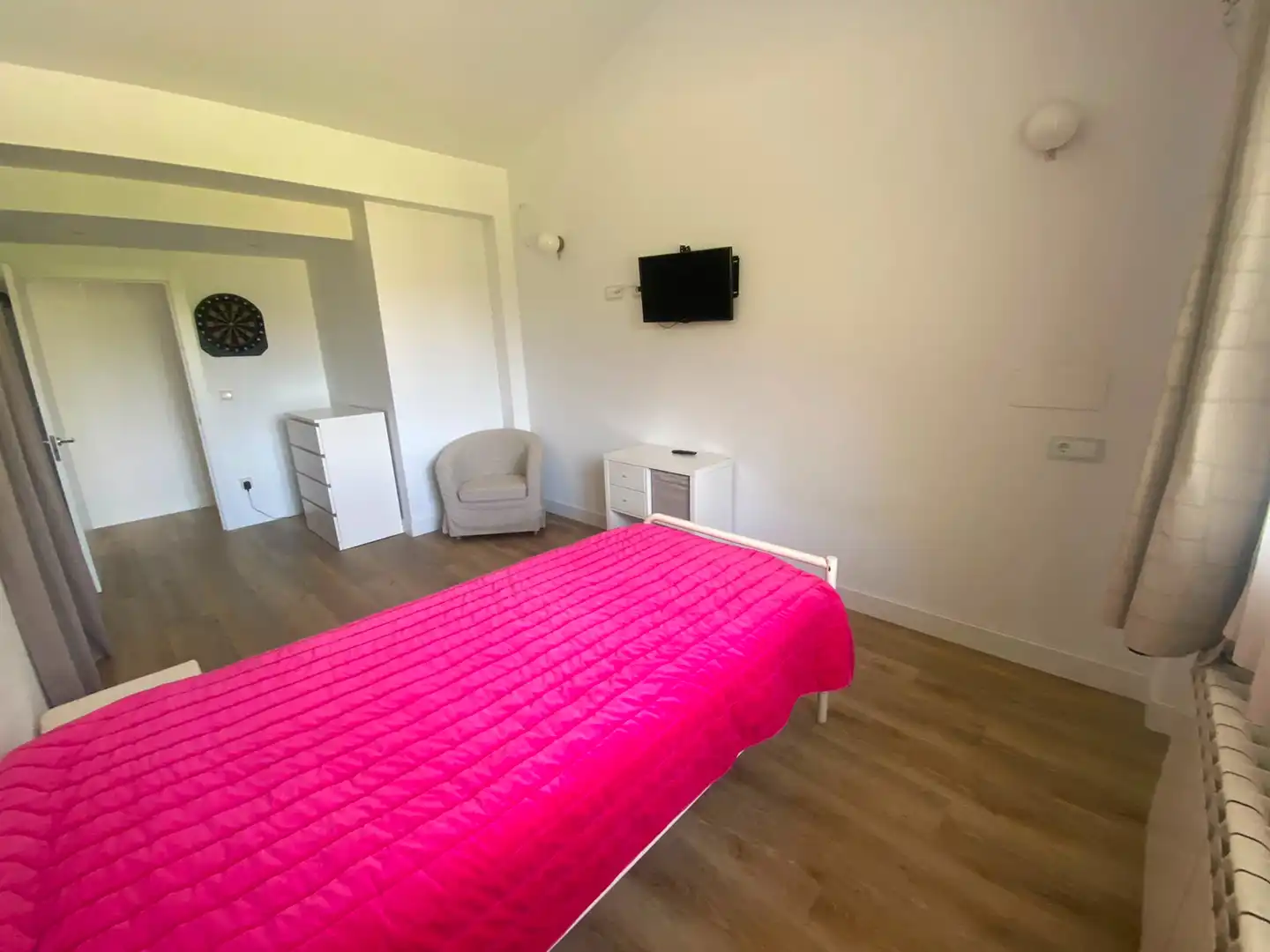 Bedroom of Houses for sale in Castro-Urdiales  with Heating, Private garden and Parquet flooring