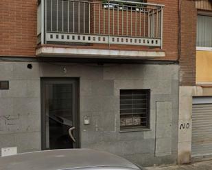 Vista exterior de Pis en venda en Rubí amb Terrassa i Balcó