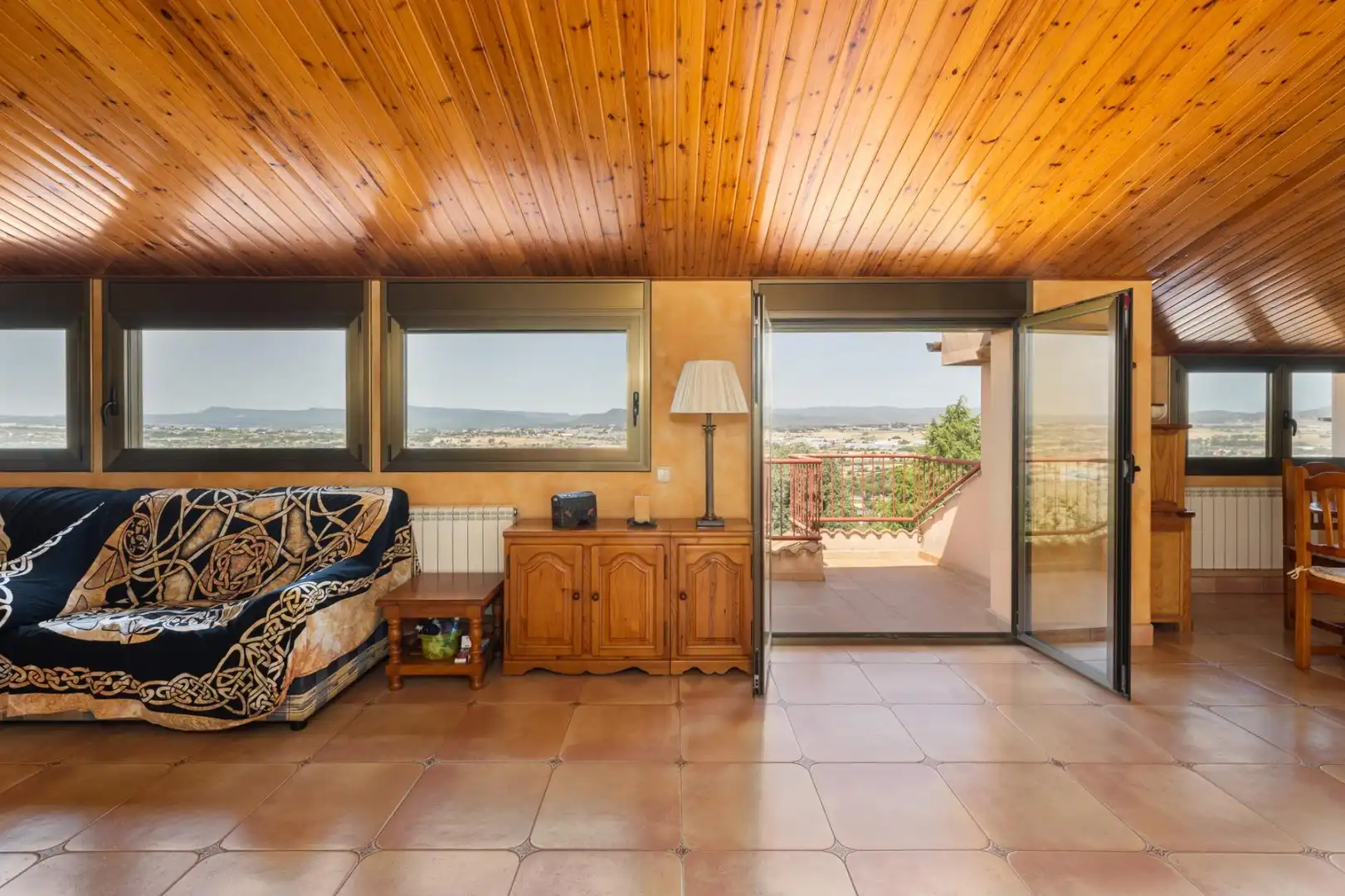 Sala d'estar de Casa o xalet en venda en Sant Fruitós de Bages amb Aire condicionat, Calefacció i Jardí privat