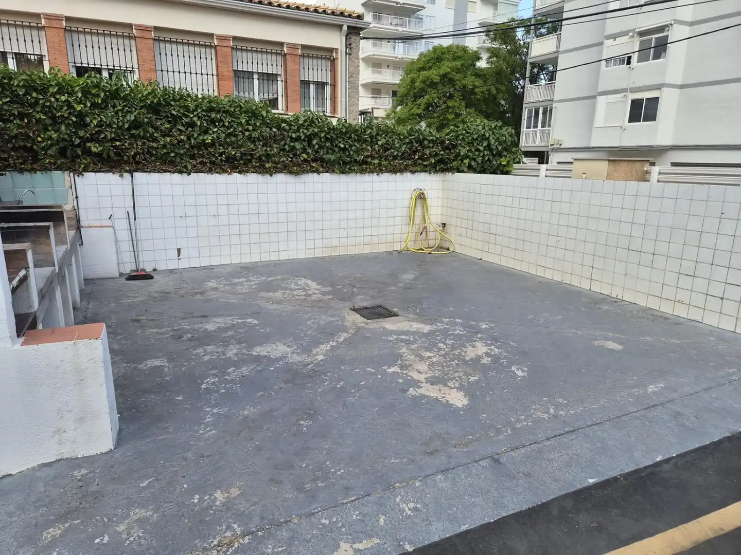 Parking de Apartamento de alquiler en Benicasim / Benicàssim con Terraza y Amueblado