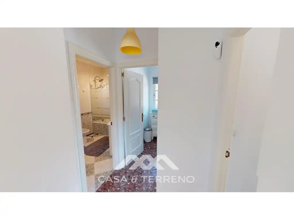 Dormitori de Casa o xalet en venda en Rincón de la Victoria amb Aire condicionat, Terrassa i Piscina