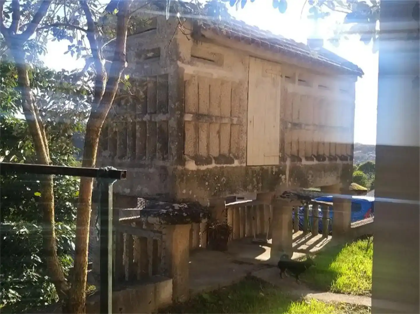 Vista exterior de Casa o xalet en venda en Pontevedra Capital  amb Jardí privat, Parquet i Traster