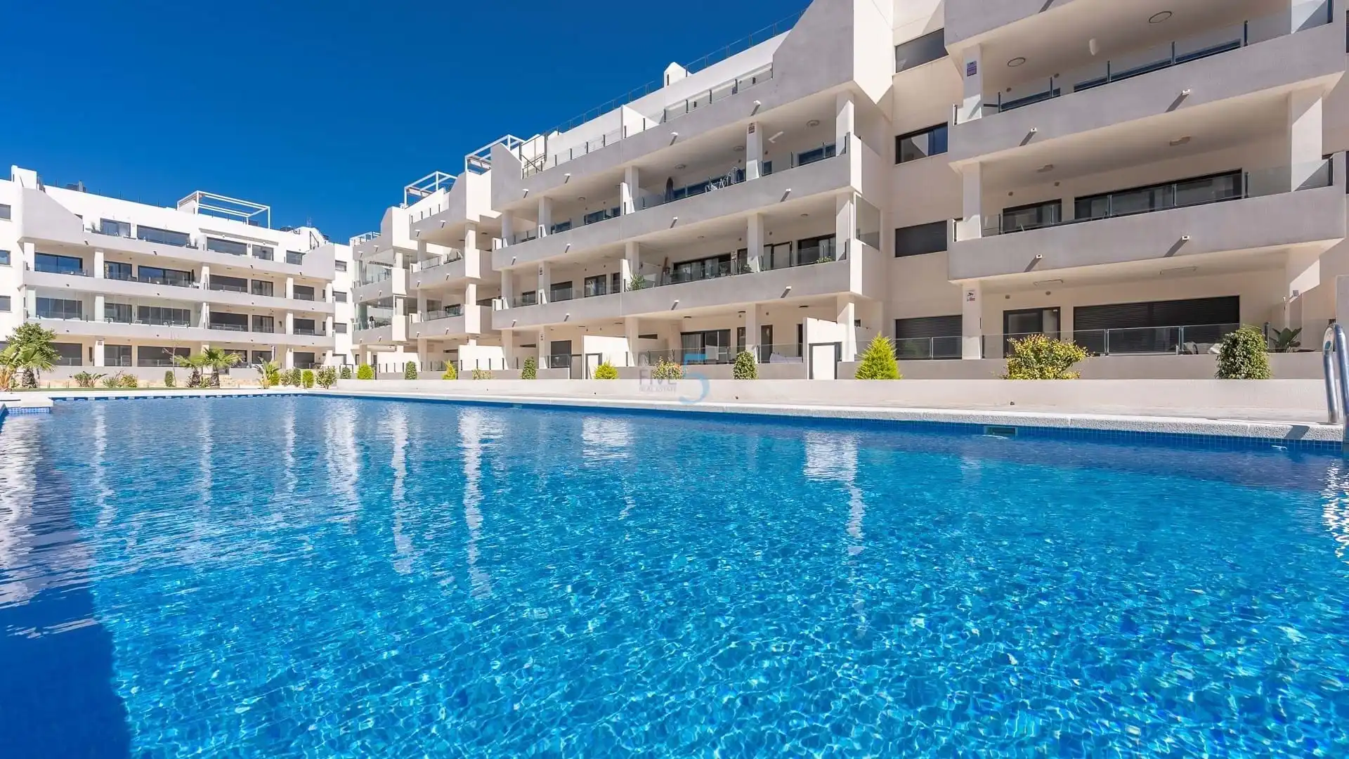 Flat with pool for sale in Orihuela Costa, imagen 3