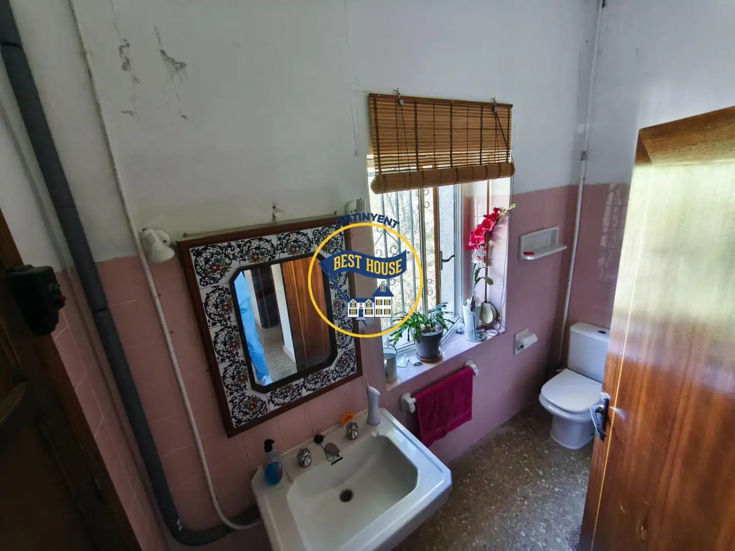 Baño de Finca rústica en venta en Alfafara con Aire acondicionado, Jardín privado y Terraza