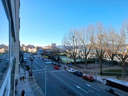 Vista exterior de Pis en venda en Vigo  amb Calefacció, Traster i Balcó