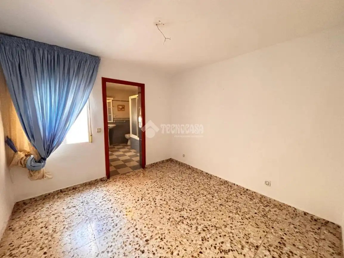 Bedroom of Houses for sale in Jódar  with Terrace and Balcony