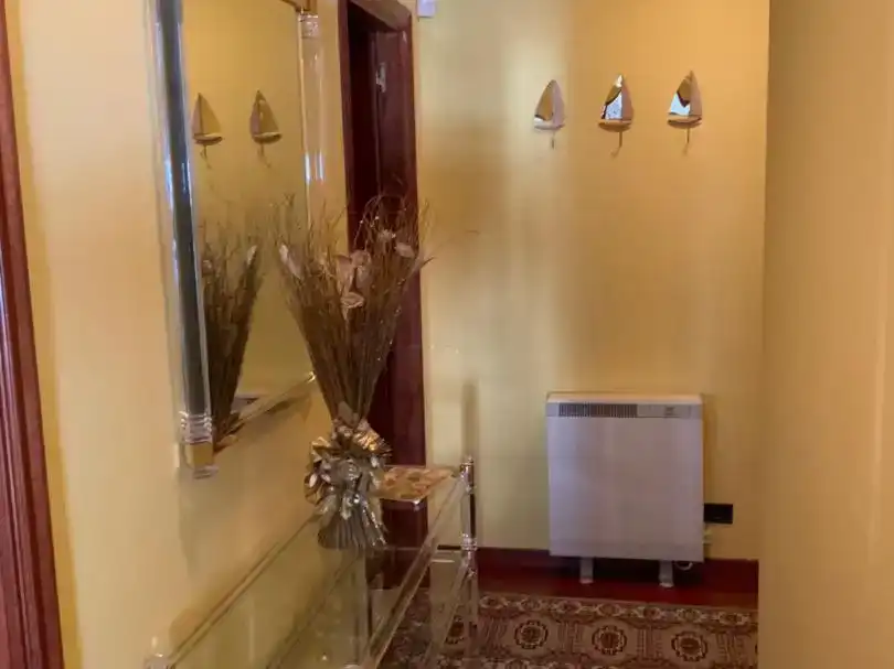 Wohnung zur Miete in Oleiros mit Privatgarten, Parkett und Möbliert