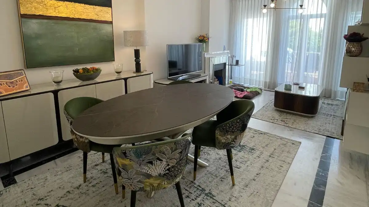 Menjador de Dúplex en venda en Marbella amb Aire condicionat, Calefacció i Terrassa