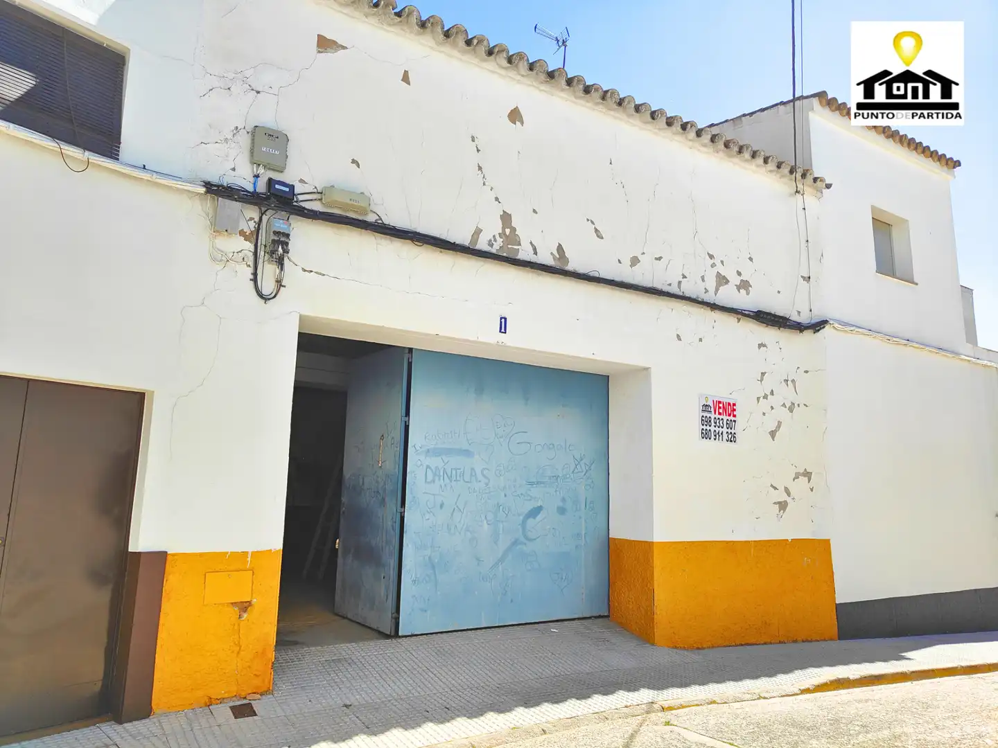 Vista exterior de Nau industrial en venda en Bollullos Par del Condado