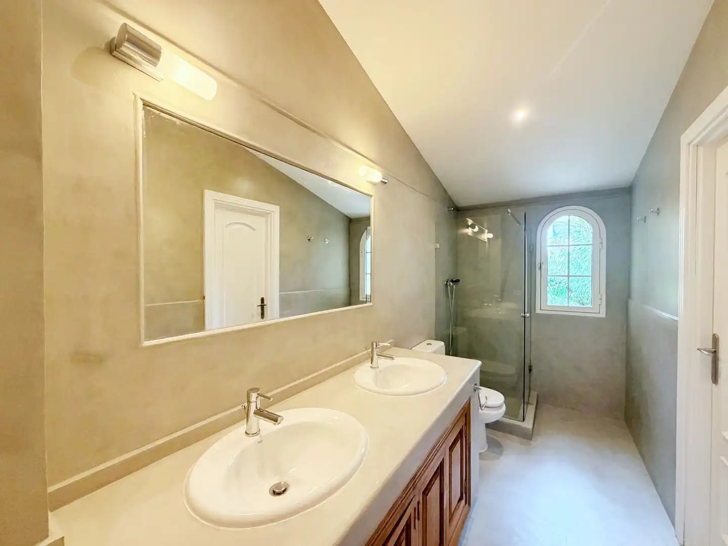 Baño de Casa o chalet de alquiler en Benahavís con Aire acondicionado, Terraza y Trastero