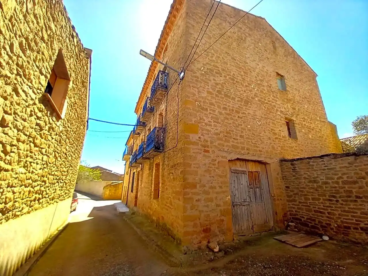 Vista exterior de Casa o xalet en venda en Sos del Rey Católico amb Jardí privat i Balcó