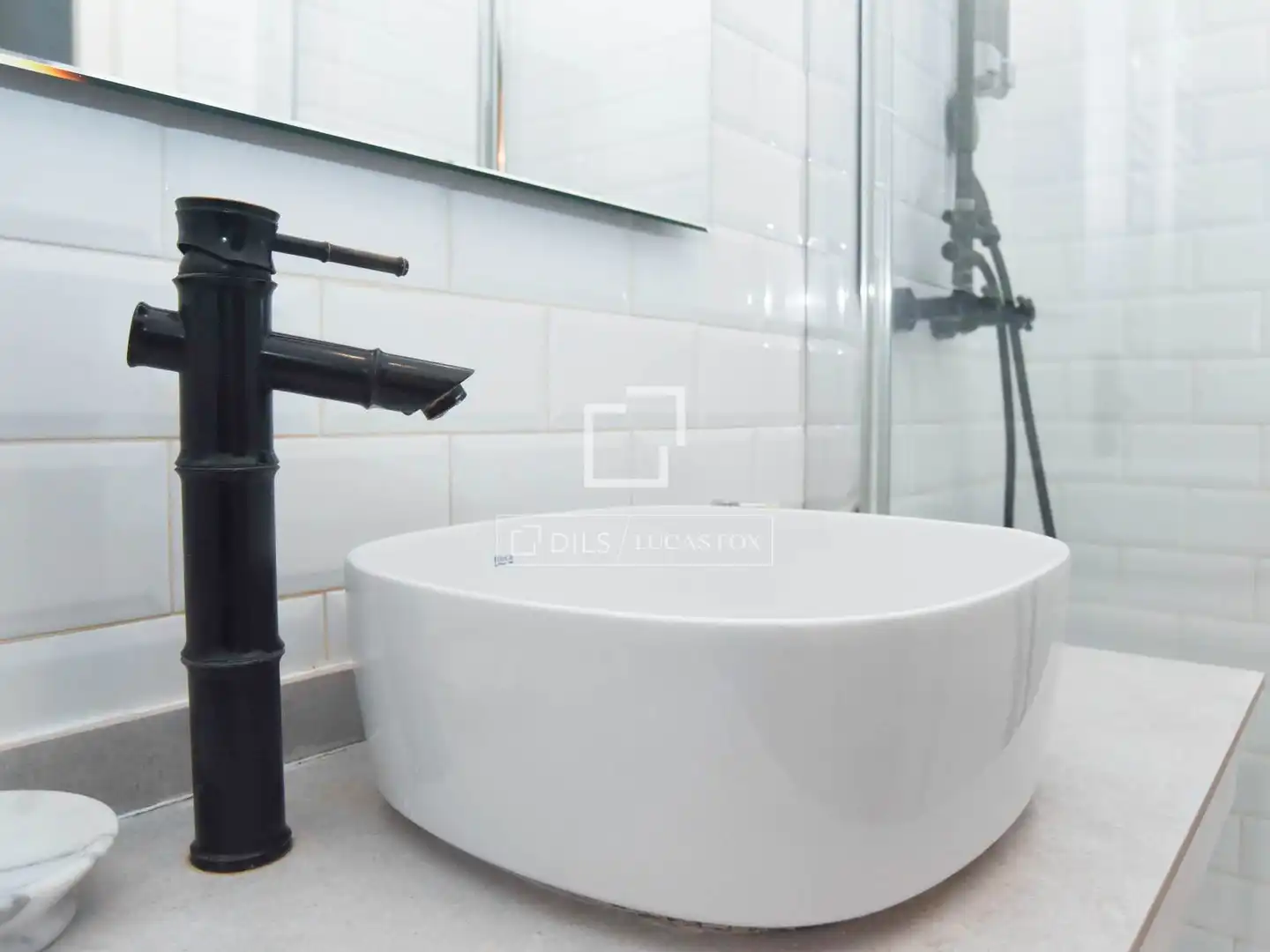 Baño de Piso en venta en Barcelona con Aire acondicionado, Calefacción y Terraza