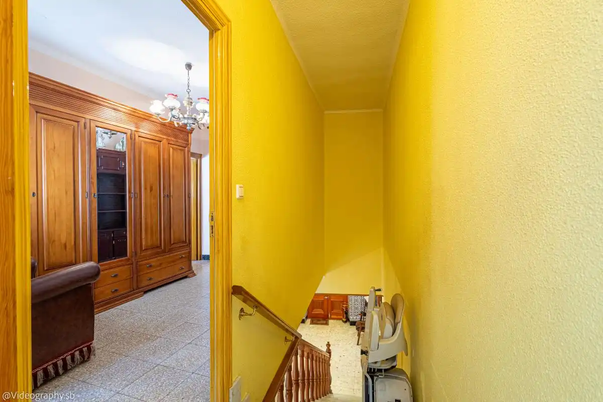 Casa adosada en venda en Valdepeñas amb Calefacció, Terrassa i Traster