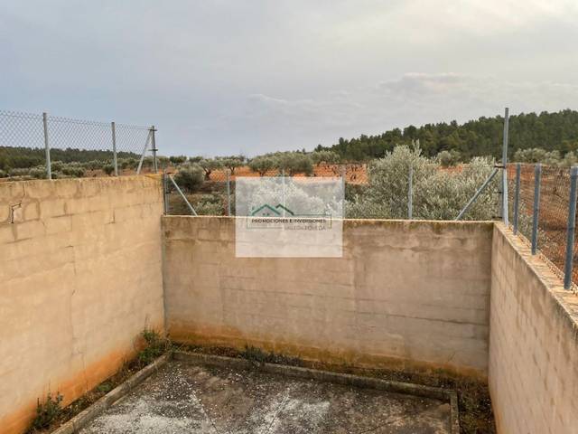 Terreno en Venta en Calle de la Fuente en La Pesquera