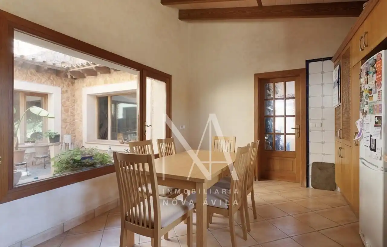Country house with garden for sale in Llucmajor pueblo, imagen 14