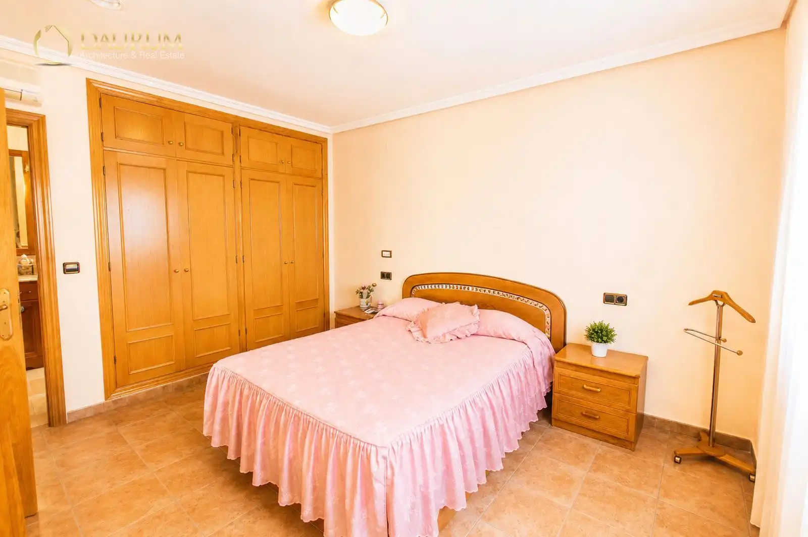 Bedroom of Houses for sale in L'Alfàs del Pi  with Air Conditioner, Terrace and Storage room