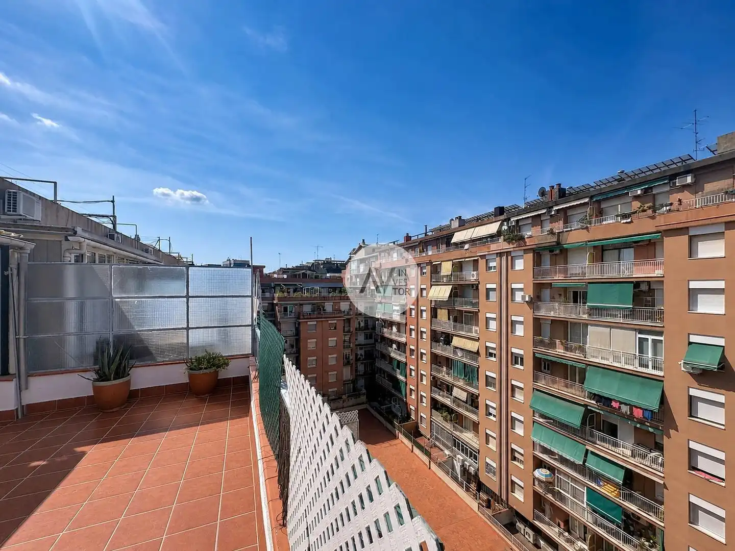 Habitación de Ático en venta en Barcelona con Terraza y Balcón