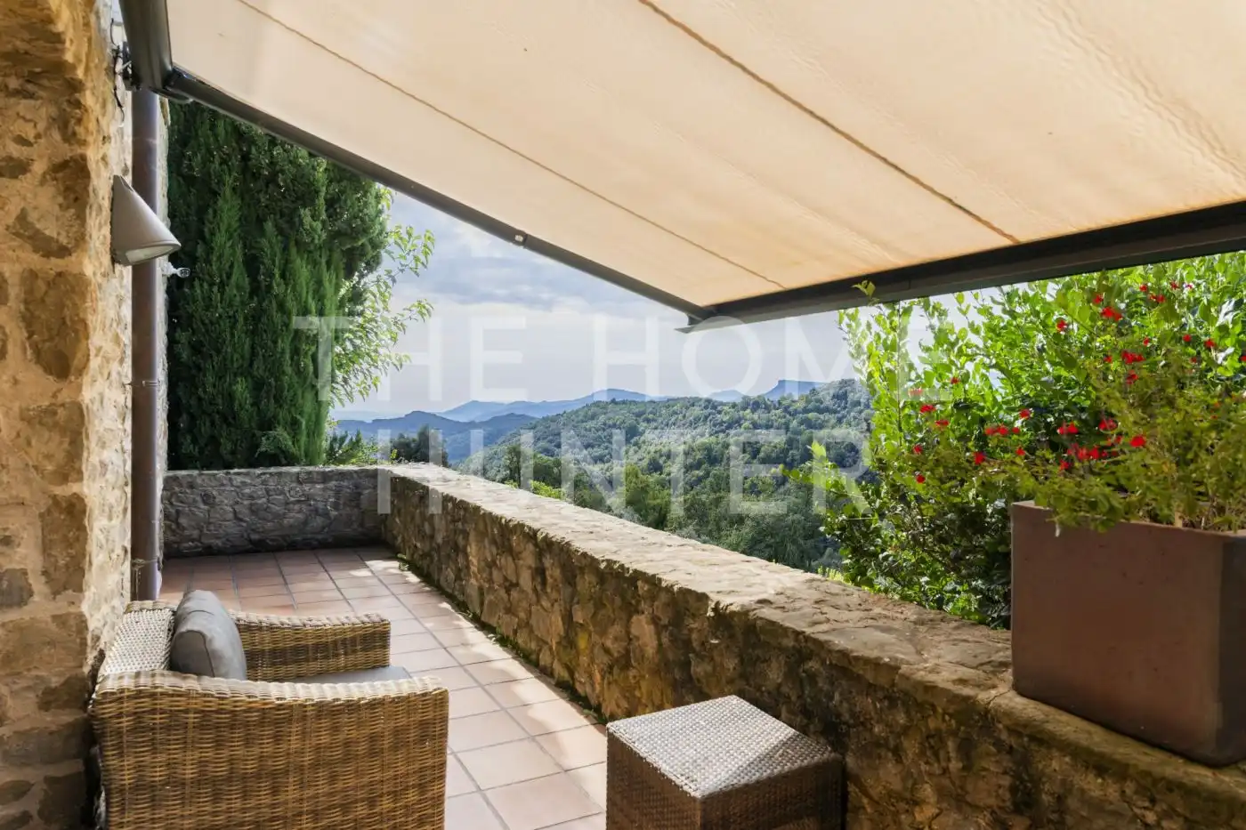 Terrassa de Finca rústica en venda en Sant Aniol de Finestres amb Aire condicionat, Calefacció i Jardí privat