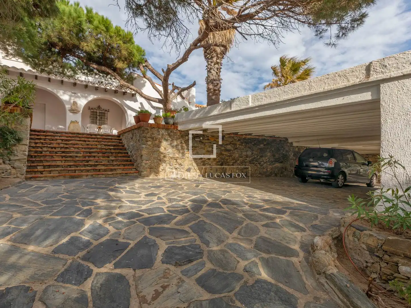 Vista exterior de Casa o xalet en venda en El Port de la Selva amb Calefacció, Terrassa i Traster