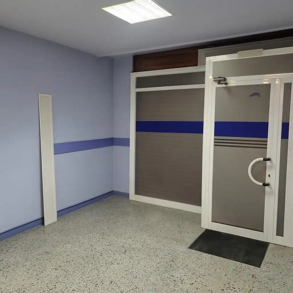 Business premises for sale in Calle DOCTOR ROVIRA, imagen 2