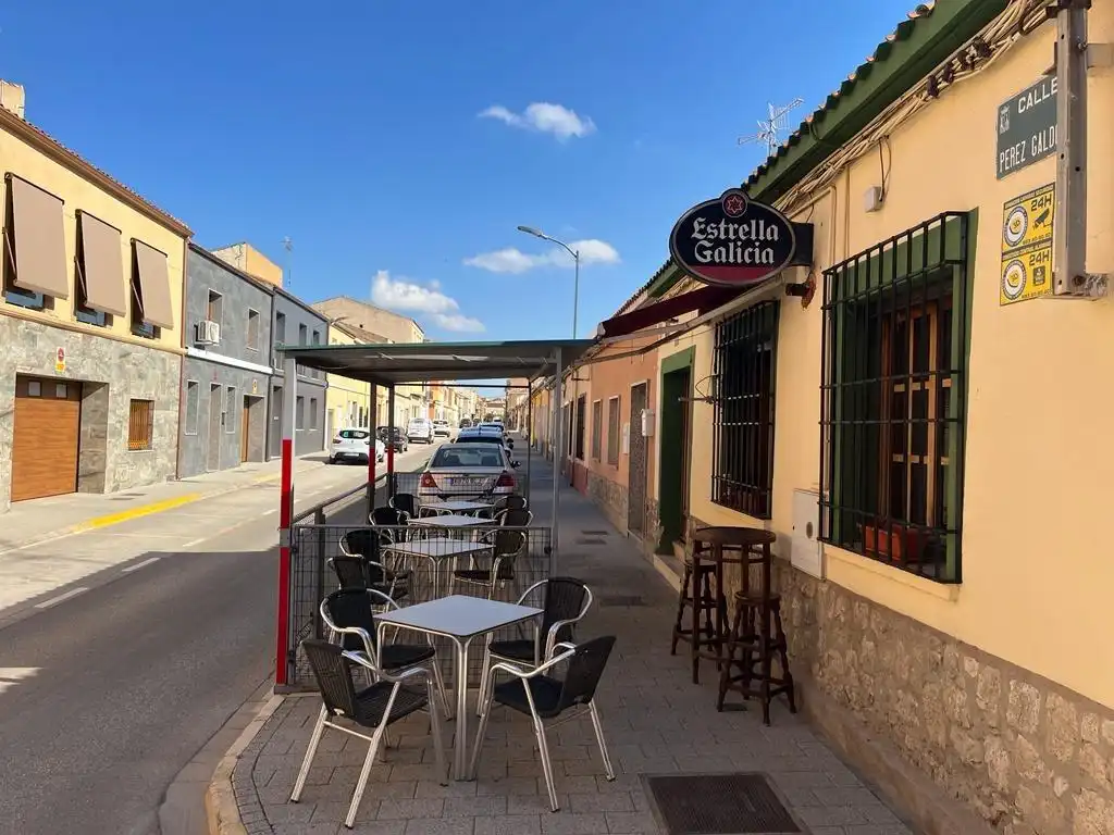 Locale commerciale in vendita a Almansa, imagen 2