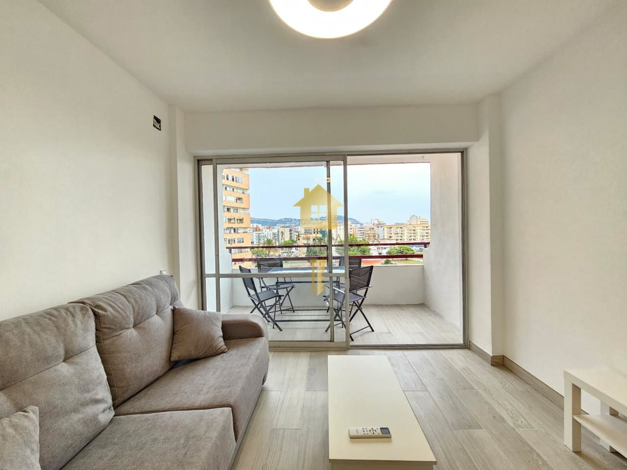 Estudio de alquiler en Carrer Cap Ponent, Santa Margarita