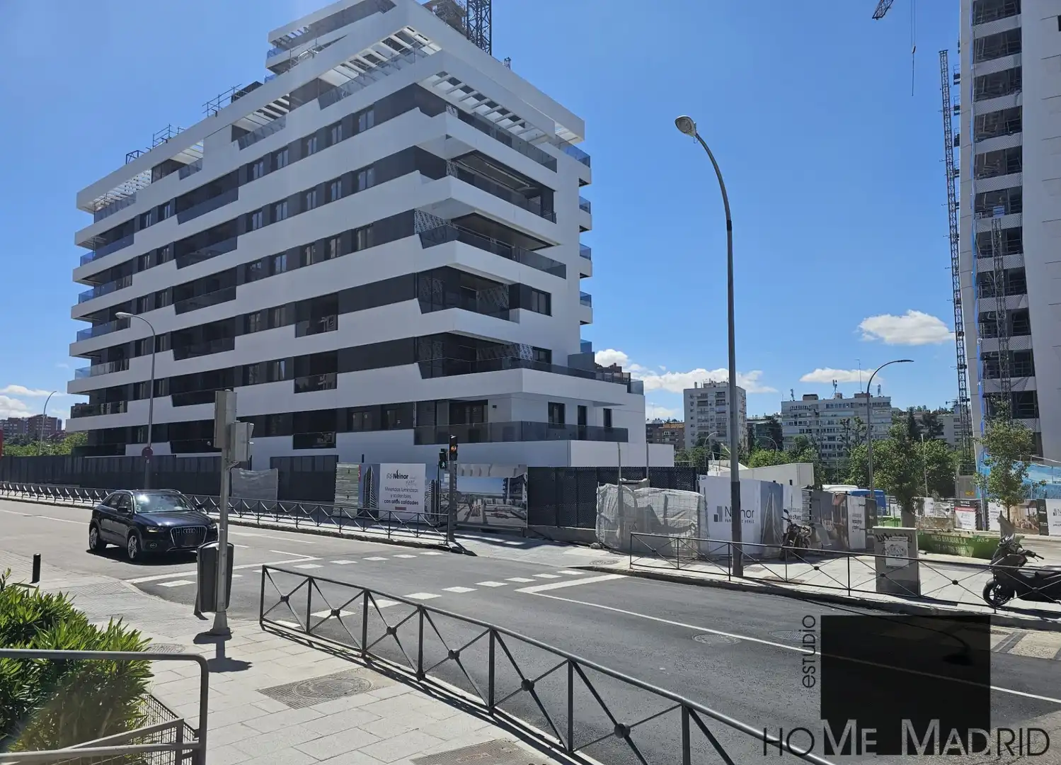 Vista exterior de Estudi en venda en Madrid amb Terrassa