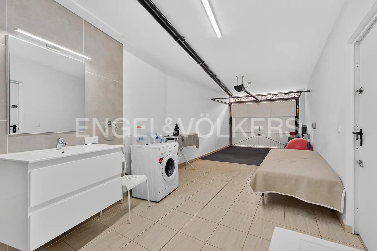 Houses for sale in Adeje  with Air Conditioner, Terrace and Swimming Pool