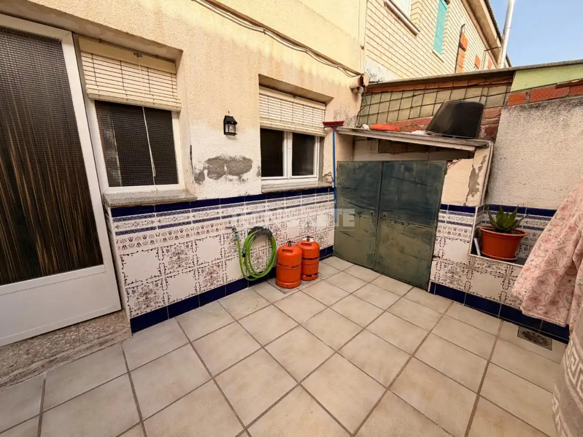 Casa adosada en venta en Añover de Tajo