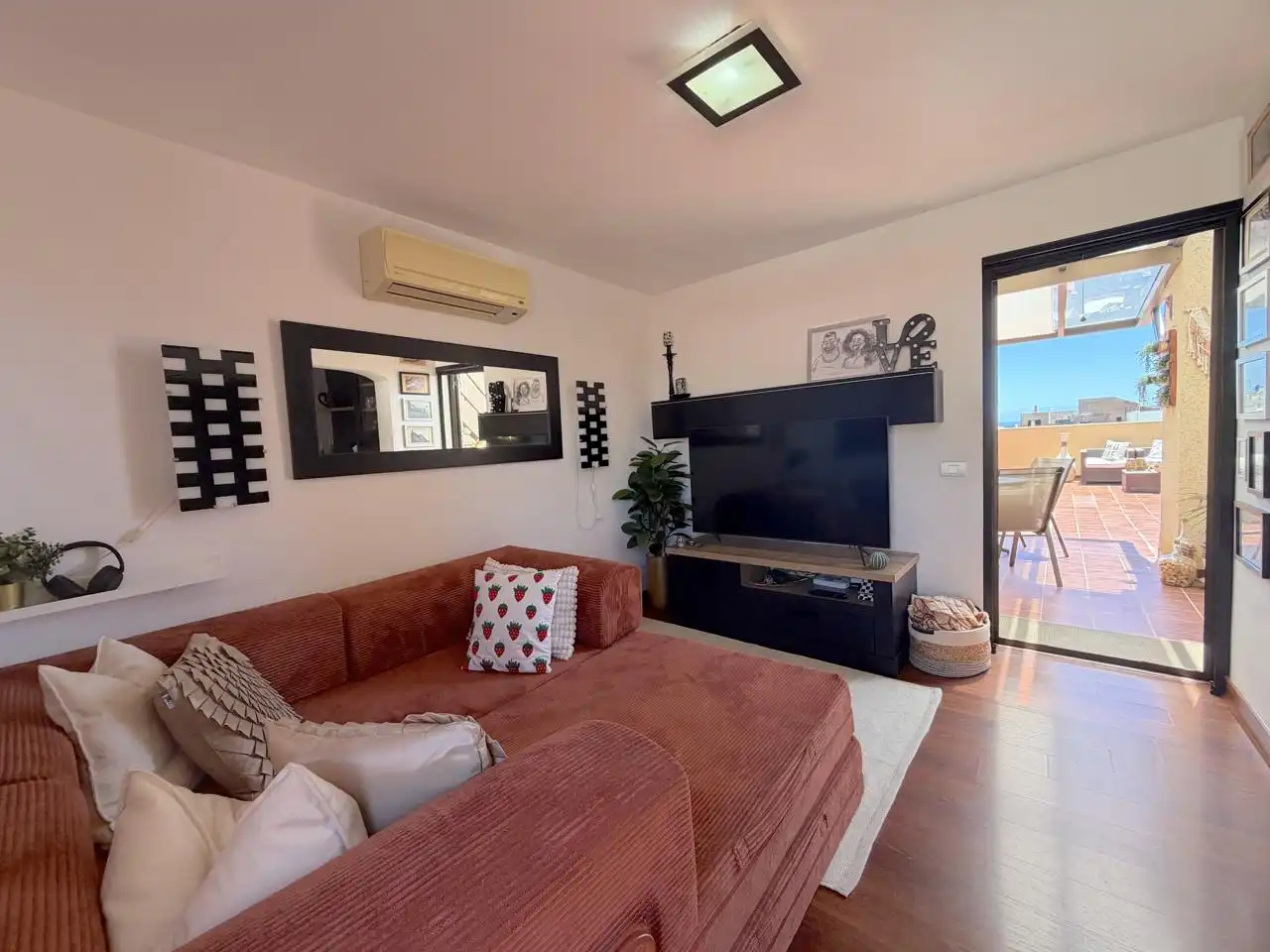 Living room of Attic for sale in Santa Cruz de Tenerife  with Terrace, Storage room and Furnished