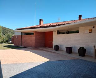 Vista exterior de Casa o xalet en venda en Vacarisses amb Aire condicionat, Calefacció i Jardí privat