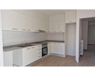 Flat to rent in Angel Guimerà, Centre - Passeig i Rodalies