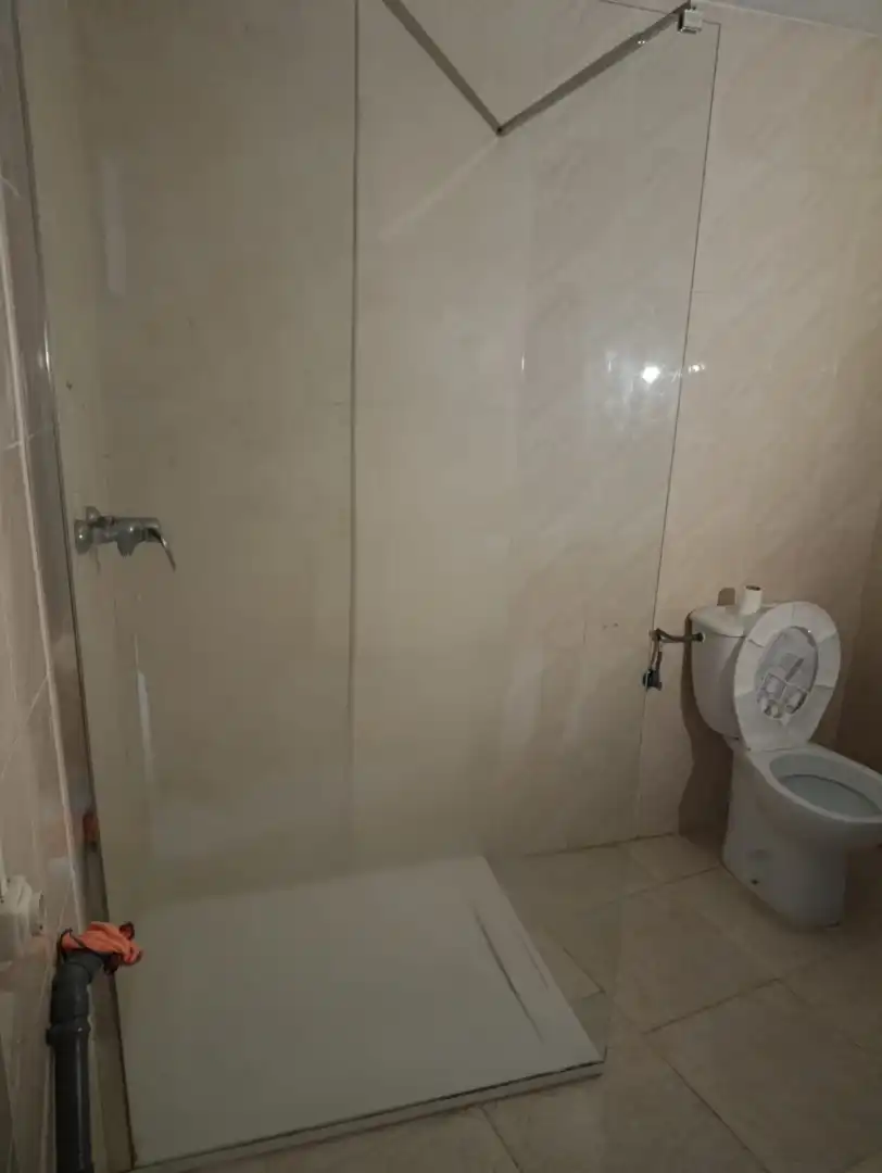 Bany de Apartament en venda en Maracena amb Rentadora