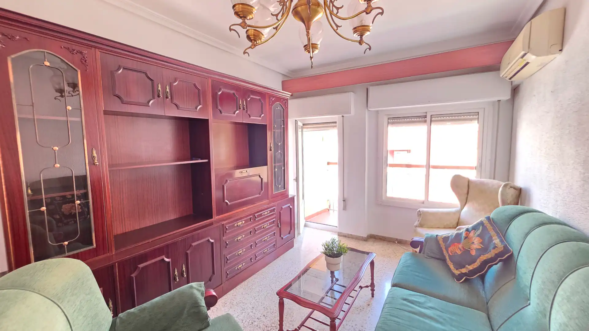Living room of Flat for sale in Jaén  with Air Conditioner, Heating and Terrace